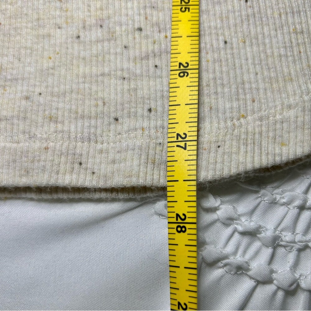 Cabi Oatmeal Color Henley V Neck Long Sleeve Top Size Small - Picture 12 of 14